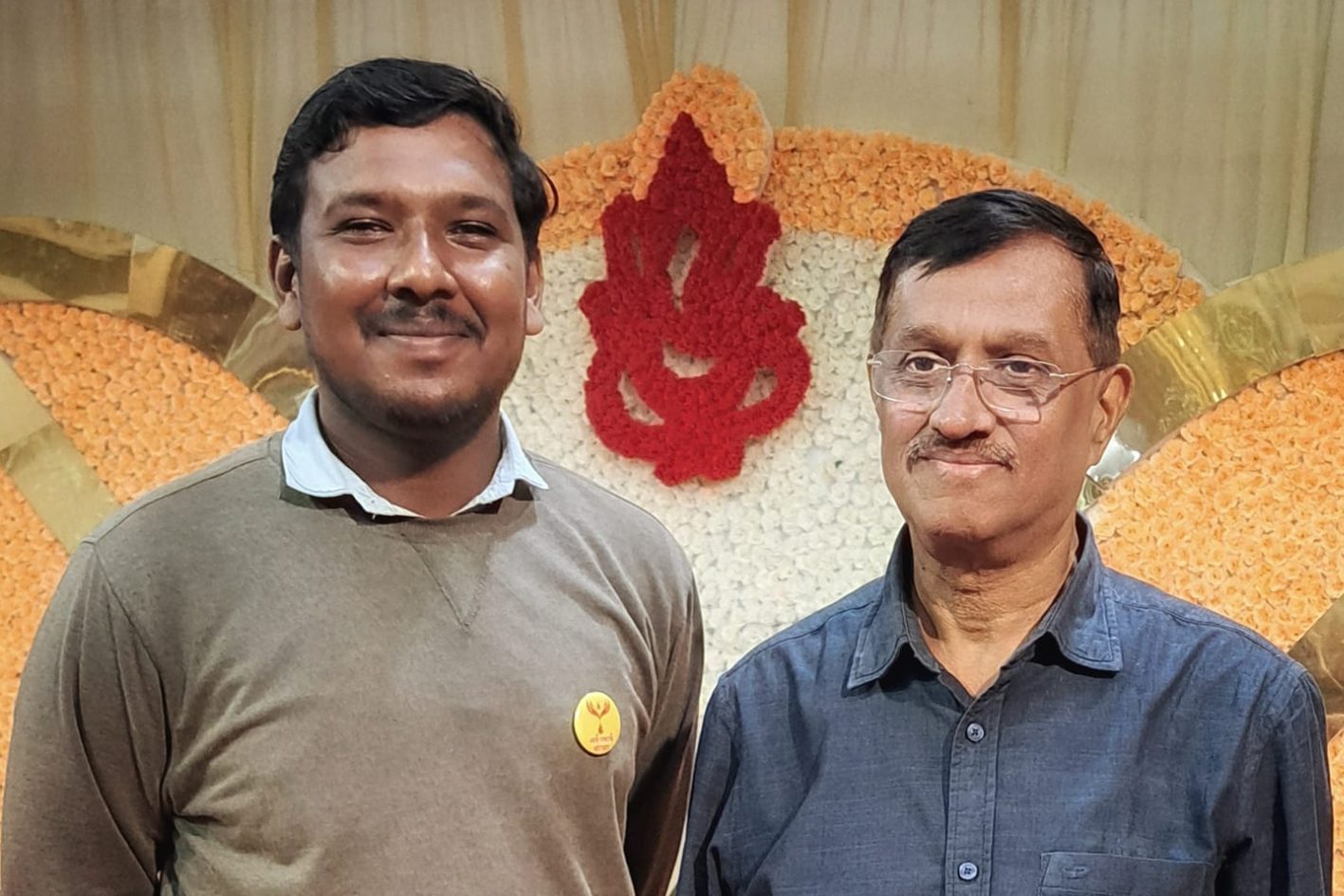 Sahil Rajjak Mulla with Dr. Dnyaneshwar Mulay